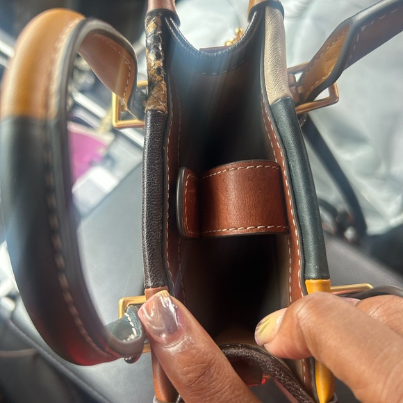 Tory Burch - Picture 2 of 4